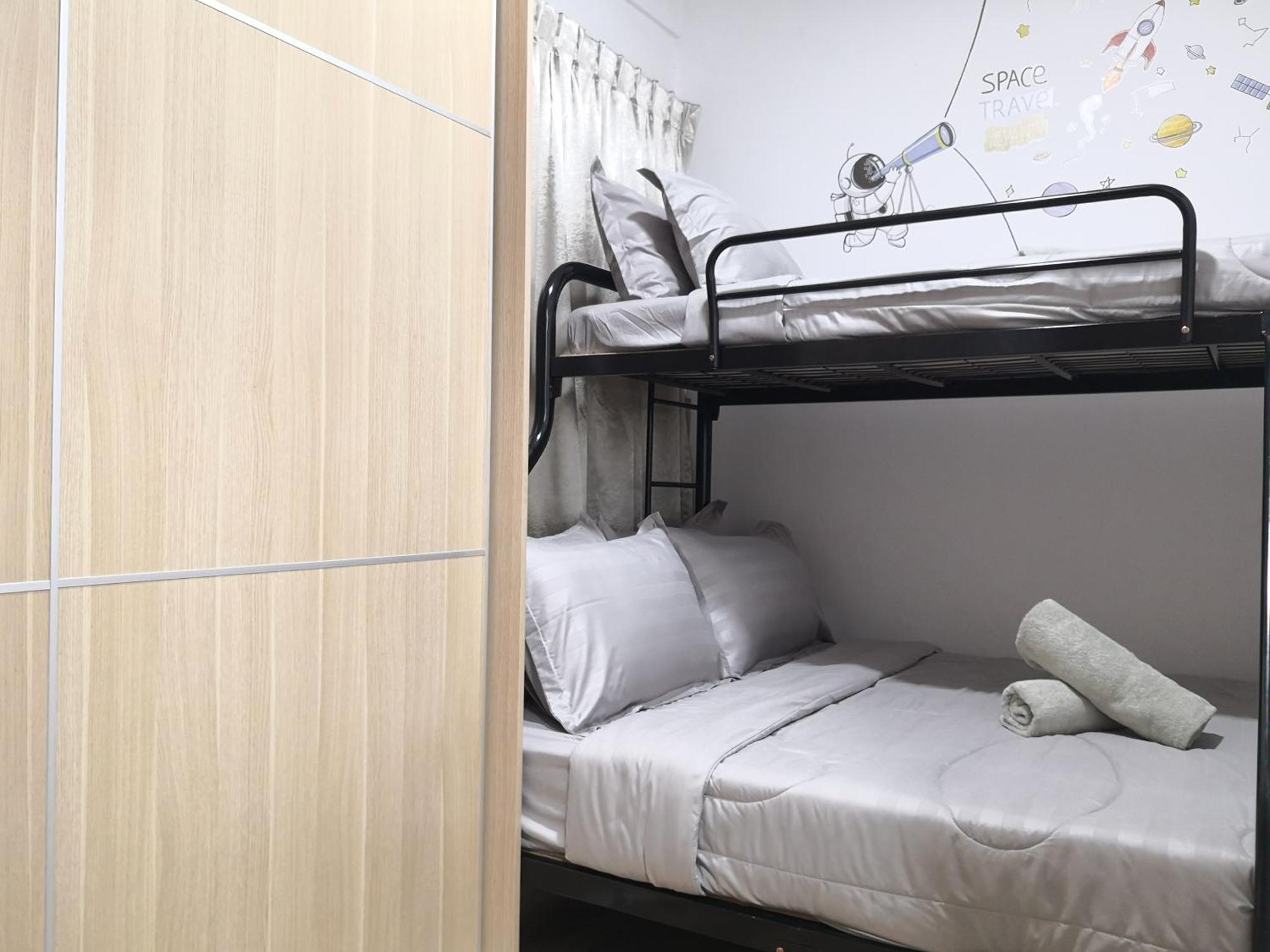 Hanns&kingbed&wifi@comfortstay4 *